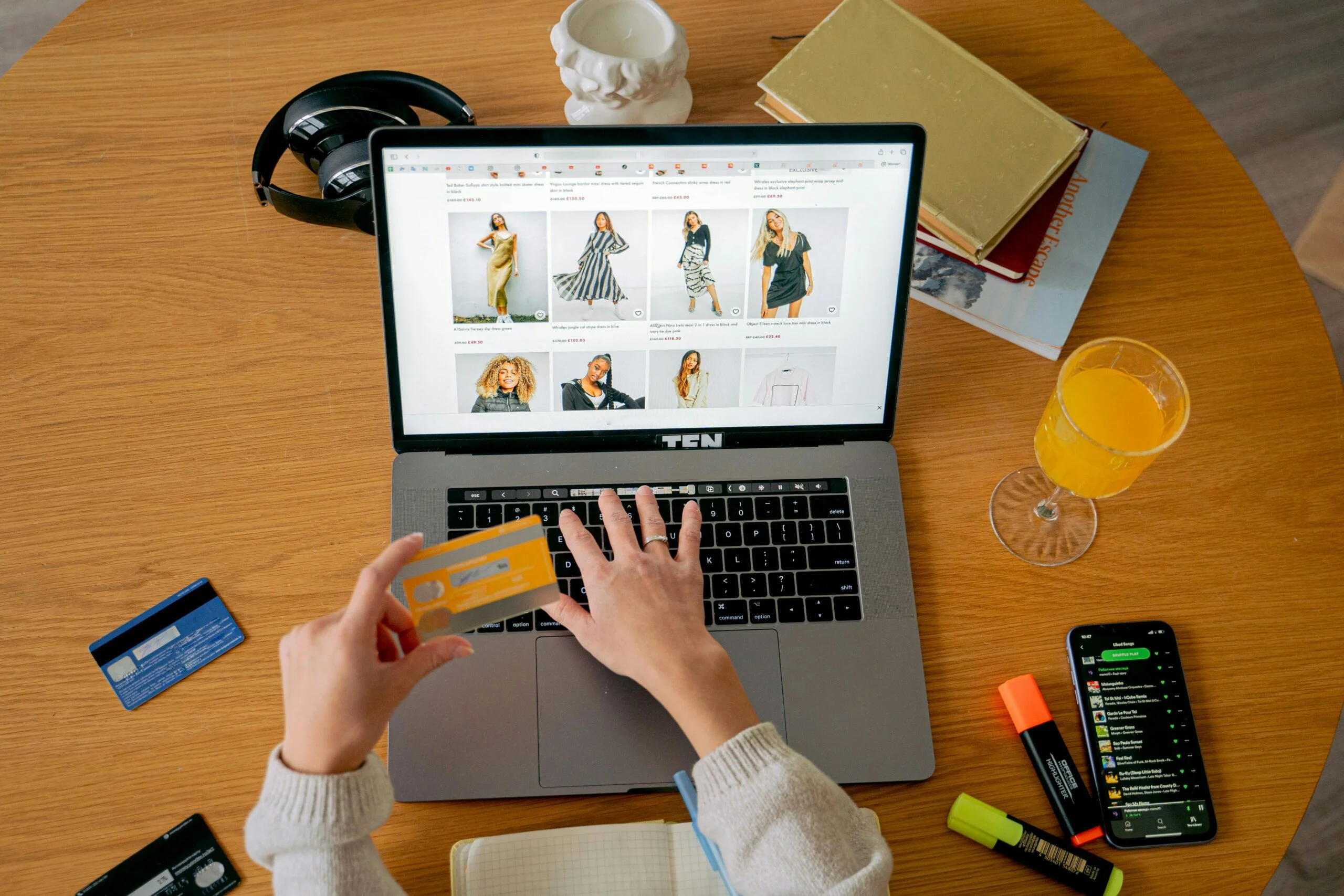 Beginner guide to affiliate marketing and earning money online through product promotion